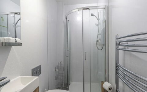 Ballinreich: Interior Design, Plumbing Fixture, Bathroom, Flooring, Wall, Floor, Sink, Bathroom Sink, Tap, Room