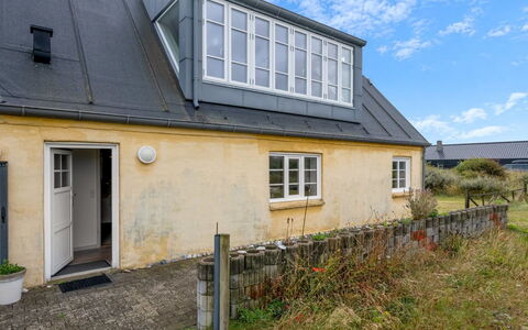 Hellevi - 500M to the Fjord: Roof, House, Home, Cottage, Siding, Sash Window, Daylighting, Paint, Driveway