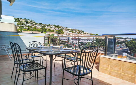 Marina Azul: Furniture, Chair, Table, Outdoor Furniture, Kitchen & Dining Room Table, Outdoor Table, Balcony, Restaurant, Patio, Shade