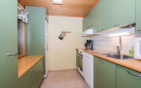 Lieksa 725: Wood, Interior Design, Flooring, Kitchen, Floor, Countertop, Cabinetry, Ceiling, Furniture, Wood Stain