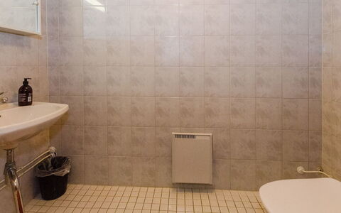 Lieksa 725: Bathroom, Plumbing Fixture, Flooring, Wall, Bathroom Sink, Floor, Interior Design, Sink, Toilet Seat, Toilet