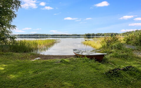 Tuuliranta: Sky, Blue, Water, Green, Water Resources, Body Of Water, Natural Environment, Nature, Natural Landscape