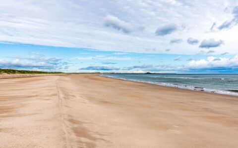 The Kiln: Sky, Blue, Cloud, Beach, Daytime, Body Of Water, Natural Environment, Horizon, Sand, Coast