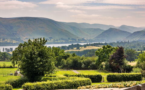 Willow'S View: Mountainous Landforms, Green, Hill, Nature, Natural Landscape, Mountain, Highland, Landscape, Cloud, Plain