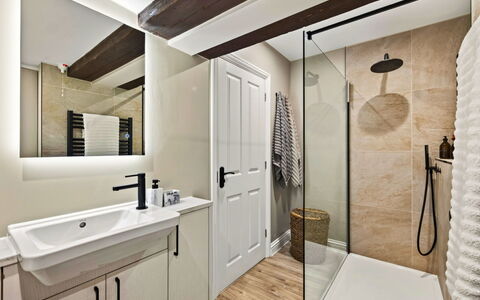 Willow'S View: Flooring, Wall, Interior Design, Floor, Plumbing Fixture, Bathroom, Wood, Ceiling, Bathroom Cabinet, Plumbing