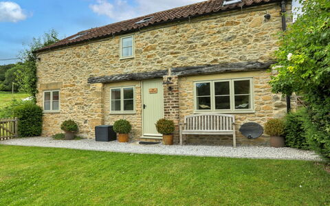 The Burrows: Cottage, House, Roof, Farmhouse, Sash Window, Garden, Estate, Yard, Brick, Landscaping