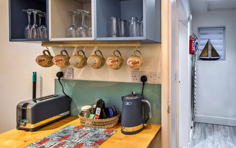 No.3 Sandside: Kitchen Appliance, Kitchen, Interior Design, Shelving, Furniture, Shelf, Small Appliance, Lighting, Room, Home Appliance