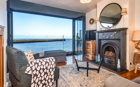 No.3 Sandside: Furniture, Sea, Ocean, Coast, Hardwood, Chair, Wood Flooring, Wood Stain, Houseplant