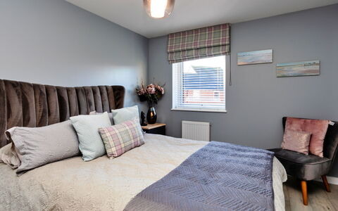South Beach House: Bed, Furniture, Interior Design, Bedroom, Bedding, Bed Sheet, Linens, Throw Pillow, Room, Cushion