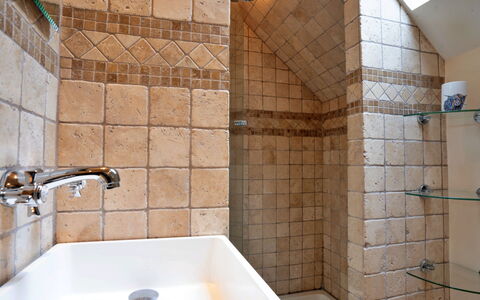 Rough Close Farm Cottage: Wall, Flooring, Plumbing Fixture, Floor, Bathroom, Tile, Interior Design, Plumbing, Tap, Composite Material