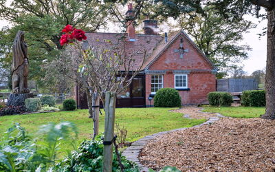 South Lodge at Longford