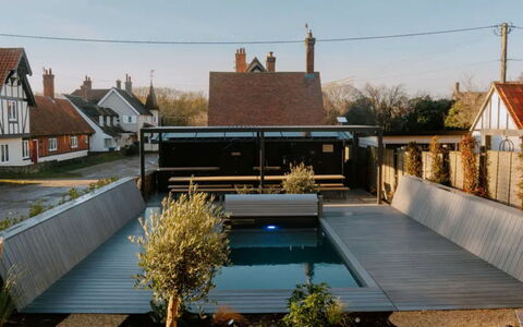Arc Thorpeness: Roof, Composite Material, Shade, Garden, Backyard, Landscaping, Swimming Pool, Outdoor Structure, Daylighting