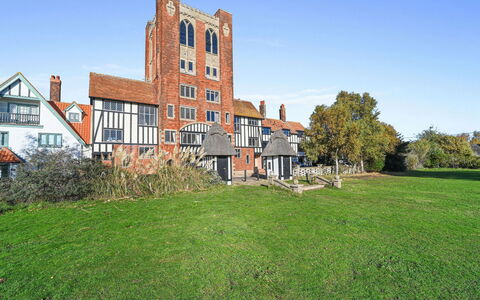 Arc Thorpeness: Sky, Grass, Building, Facade, Shrub, Landscape, Land Lot, Estate, Brickwork, Lawn