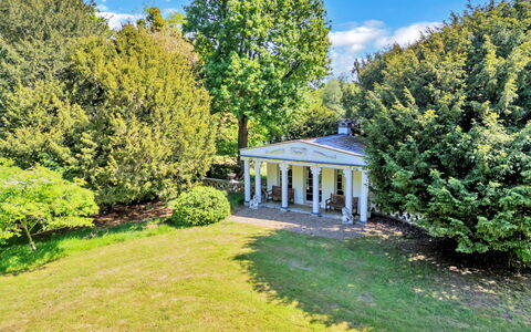 The Pottage: Tree, Leaf, Shrub, Landscape, Garden, Land Lot, Groundcover, Lawn, Column, Shade