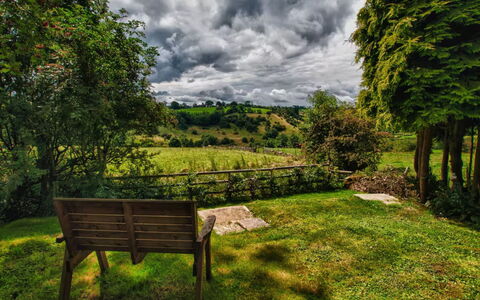 Town End Barn: Nature, Green, Grass, Natural Environment, Leaf, Natural Landscape, Vegetation, Grassland, Summer, Landscape