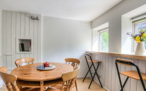 Town End Barn: Furniture, Flooring, Interior Design, Floor, Wall, Wood, Table, Kitchen & Dining Room Table, Chair, Dining Room