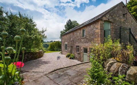 Town End Barn: Cottage, Shrub, House, Rural Area, Cloud, Farmhouse, Village, Garden, Landscaping