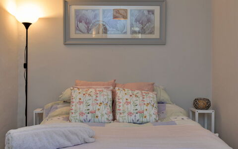Ingersley Cottage: Bed, Furniture, Bedding, Bedroom, Interior Design, Bed Sheet, Wall, Linens, Room, Cushion