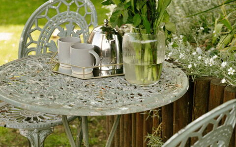 Dunford Barn: Furniture, Outdoor Furniture, Table, Outdoor Table, Chair, Garden, Patio, Coffee Table, Backyard, Flowerpot
