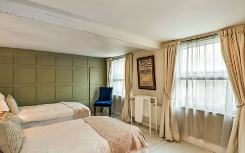 Aarons: Furniture, Interior Design, Floor, Wall, Flooring, Wood, Ceiling, Room, Bedroom, Bed