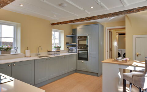 Josua, Maldon: Flooring, Furniture, Interior Design, Kitchen, Countertop, Cabinetry, Wood, Ceiling, Floor, Light Fixture