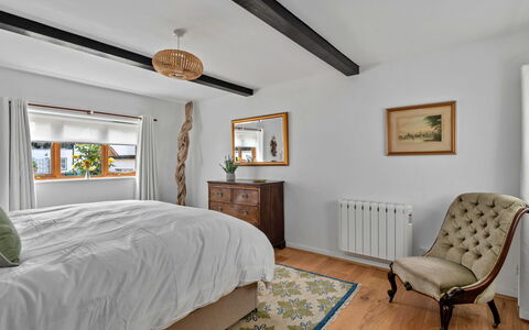 Poundtree: Bed, Furniture, Interior Design, Bedding, Bedroom, Wall, Bed Sheet, Room, Flooring, Ceiling
