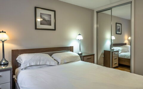 Hollies Cottage, Willow (2 Bed): Furniture, Bed, Bedroom, Interior Design, Bed Sheet, Bedding, Floor, Flooring, Room, Ceiling