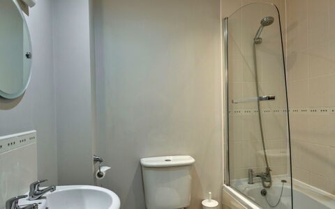 Hollies Cottage, Willow (2 Bed): Bathroom, Plumbing Fixture, Flooring, Toilet Seat, Floor, Interior Design, Toilet, Bathroom Sink, Sink, Tap