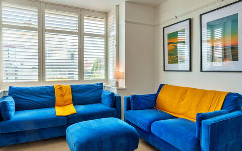 Bude Bolthole: Couch, Furniture, Interior Design, Living Room, Apartment, Throw Pillow, Floor, Flooring, Cushion