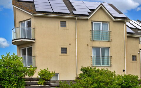 Bude, Upper Deck: Building, Architecture, Facade, Home, Residential Area, Urban Design, Composite Material, Apartment, Solar Energy