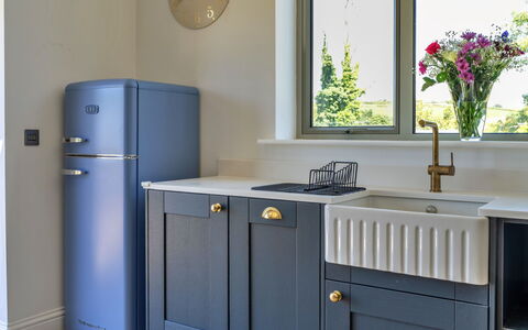 The Cart Shed: Kitchen Appliance, Kitchen, Interior Design, Major Appliance, Home Appliance, Countertop, Cabinetry, Wood Stain, Paint