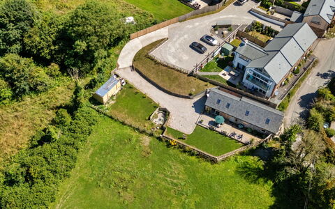 The Cart Shed: Residential Area, Roof, Landscape, Home, House, Bird'S-Eye View, Land Lot, Aerial Photography, Rural Area, Cottage