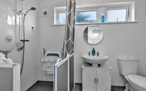 Sea Thrift at Widemouth Bay: Interior Design, Plumbing Fixture, Flooring, Floor, Sink, Plumbing, Room, Tap, Bathroom, Tile