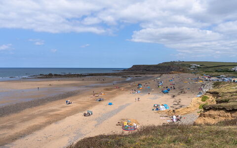 Trecane: Body Of Water, Beach, Natural Environment, Coast, Shore, Cloud, Sand, Horizon, Coastal And Oceanic Landforms, Sea