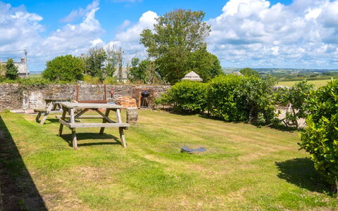 Rosemary Cottage at Widemouth Bay: Rural Area, Groundcover, Garden, Cottage, Lawn, Landscaping, Outdoor Furniture, Yard, Backyard