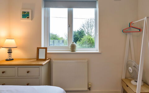 Tregirls: Furniture, Interior Design, Bed, Bedroom, Wood, Flooring, Floor, Room, Ceiling, Bed Sheet