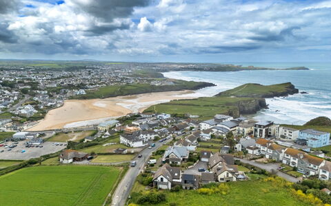Three Gables: Coast, Coastal And Oceanic Landforms, Sea, Aerial Photography, Bird'S-Eye View, Shore, Ocean, Bay, Headland