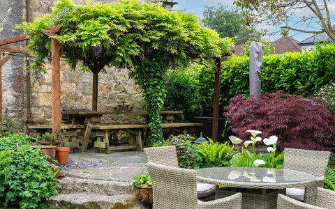 Swallow Cottage: Shrub, Garden, Plant Community, Shade, Outdoor Furniture, Furniture, Groundcover, Spring, Outdoor Table