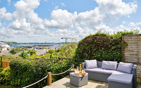 Lansdowne: Flowerpot, Deck, Outdoor Furniture, Eco Hotel, Shade, Garden, Fence, Houseplant, Landscaping