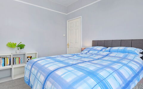 Lansdowne: Bed, Bedroom, Bedding, Furniture, Bed Sheet, Interior Design, Linens, Floor, Ceiling, Flooring