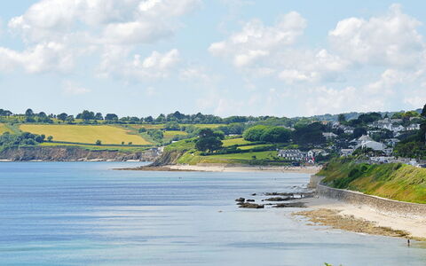 Lansdowne: Blue, Water, Body Of Water, Coast, Coastal And Oceanic Landforms, Natural Landscape, Shore, Horizon, Beach, Summer