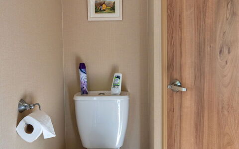 Stargazey: Toilet Seat, Toilet, Bathroom, Wood, Plumbing Fixture, Floor, Flooring, Interior Design, Room, Plumbing