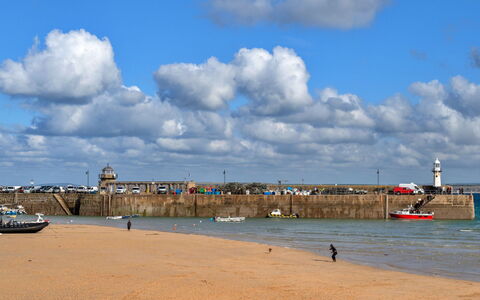 St. Ives 636: Sky, Water, Body Of Water, Summer, Sea, Coast, Horizon, Cloud, Coastal And Oceanic Landforms, Beach