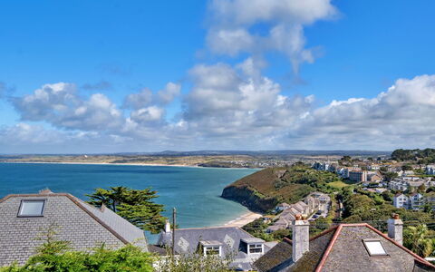 Michel: Blue, Water, Body Of Water, Coast, Coastal And Oceanic Landforms, Sea, Ocean, Shore, Headland, Promontory