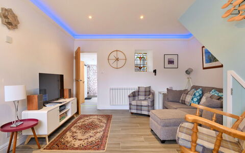 Agan Chi: Furniture, Interior Design, Flooring, Floor, Wall, Couch, Wood, Ceiling, Room, Living Room