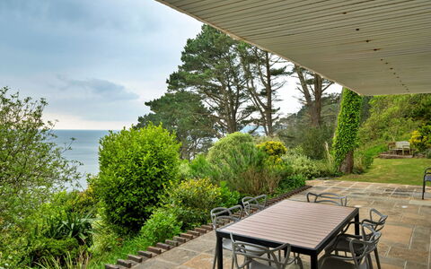 Little Watch House: Sea, Ocean, Garden, Shade, Coast, Outdoor Furniture, Tropics, Eco Hotel, Landscaping, Balcony