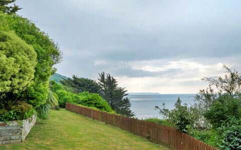 Little Watch House: Green, Vegetation, Natural Landscape, Shrub, Sea, Coastal And Oceanic Landforms, Coast, Ocean, Fence