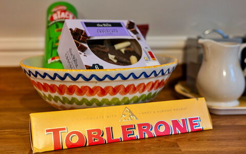 Toblerone Lodge: Ingredient, Food, Serveware