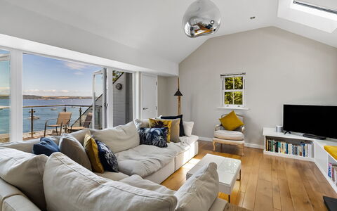 Bownder House: Furniture, Couch, Interior Design, Flooring, Floor, Ceiling, Living Room, Room, Lighting