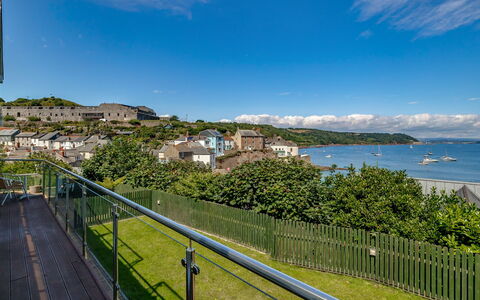 Bownder House: Cloud, Coastal And Oceanic Landforms, Coast, Sea, Ocean, Balcony, Sound, Bay, Cumulus, Fence